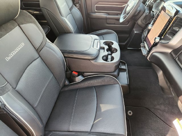 Used 2026 RAM 2500 Laramie AWD/4WD image 16