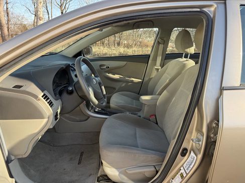 Used 2009 Toyota Corolla LE image 14