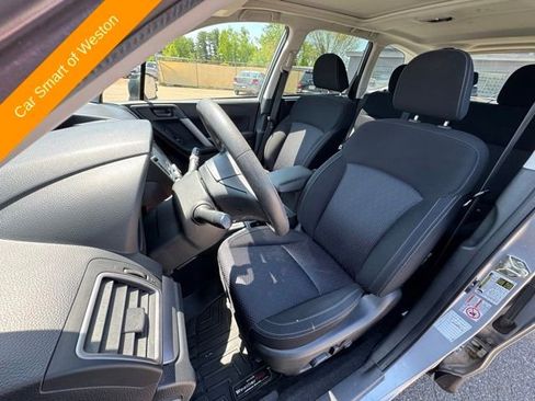 Used 2017 Subaru Forester 2.5i Premium w/ All-Weather Package AWD/4WD image 9