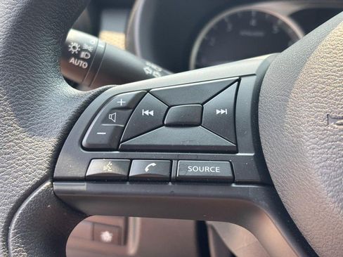 Used 2025 Nissan Kicks Play S FWD image 19