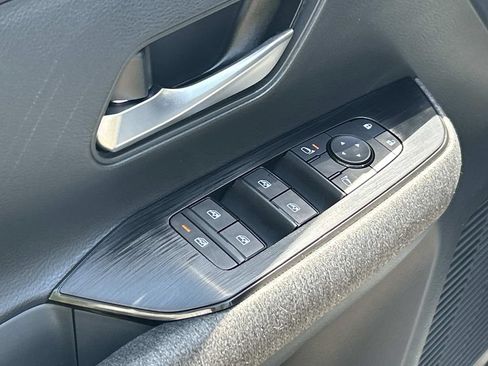 Used 2026 Nissan Kicks SV w/ Cold Weather Package FWD image 17
