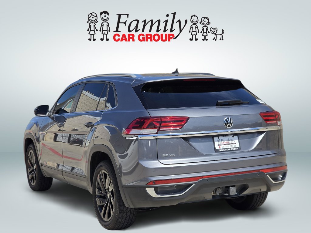 Used 2022 Volkswagen Atlas Cross Sport SE FWD image 3