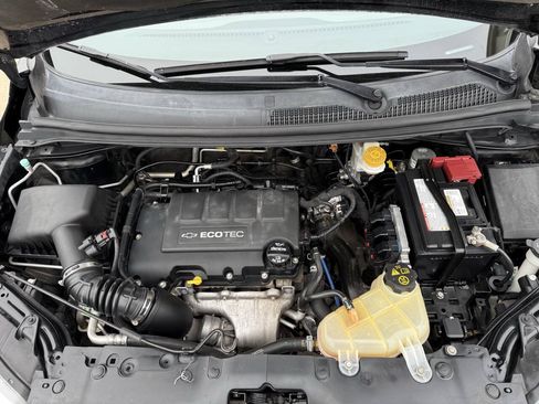 Used 2017 Chevrolet Sonic Premier FWD image 9