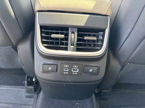 Used 2024 Subaru Outback Limited AWD/4WD image 17