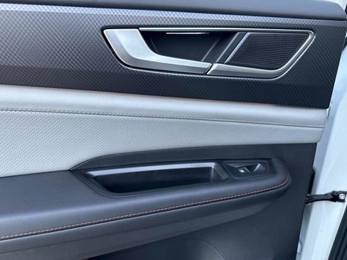 New 2026 Volkswagen Atlas Peak Edition image 12