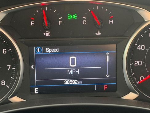 Used 2024 GMC Terrain SLE FWD image 19