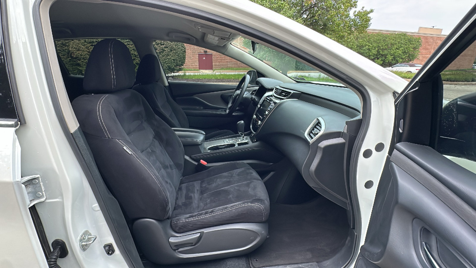 Used 2021 Nissan Murano S AWD/4WD image 23