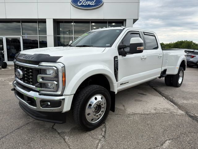 Used 2023 Ford F450 Lariat w/ Lariat Ultimate Package AWD/4WD image 3