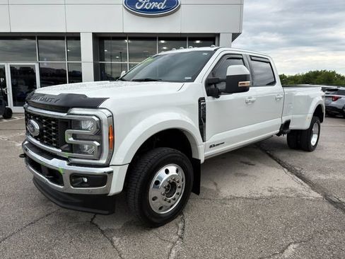 Used 2023 Ford F450 Lariat w/ Lariat Ultimate Package AWD/4WD image 3
