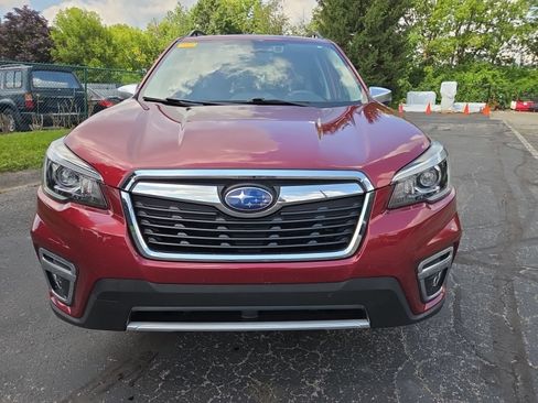 Used 2019 Subaru Forester Touring AWD/4WD image 4