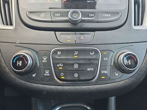 Used 2024 Chevrolet Malibu LT image 4