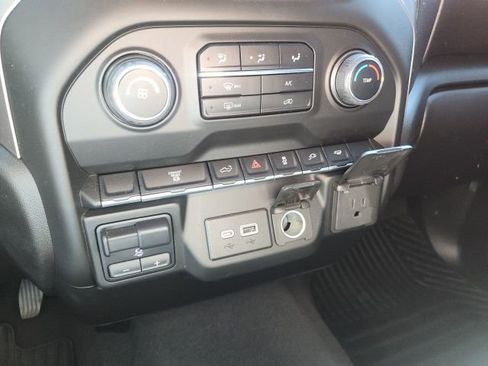 Used 2023 Chevrolet Silverado 2500 Custom w/ Custom Value Package image 35