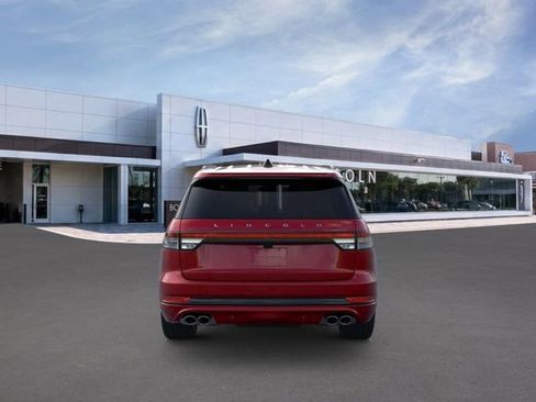 New 2026 Lincoln Aviator 2WD w/ Jet Appearance Package image 6