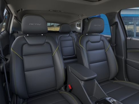 New 2026 Chevrolet Trax ACTIV w/ Sunroof Package FWD image 17