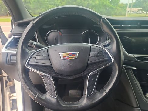 Used 2021 Cadillac XT5 Premium Luxury FWD image 14