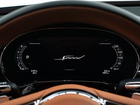 Used 2025 Bentley Flying Spur Plug-In Hybrid AWD/4WD image 33
