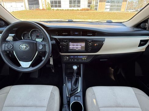 Used 2016 Toyota Corolla LE image 22