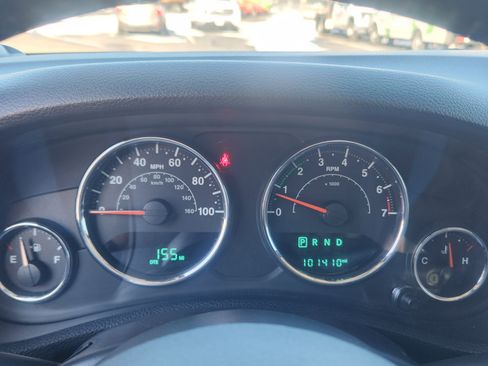 Used 2016 Jeep Wrangler Unlimited Sahara w/ Mopar Chrome Edition Group image 10