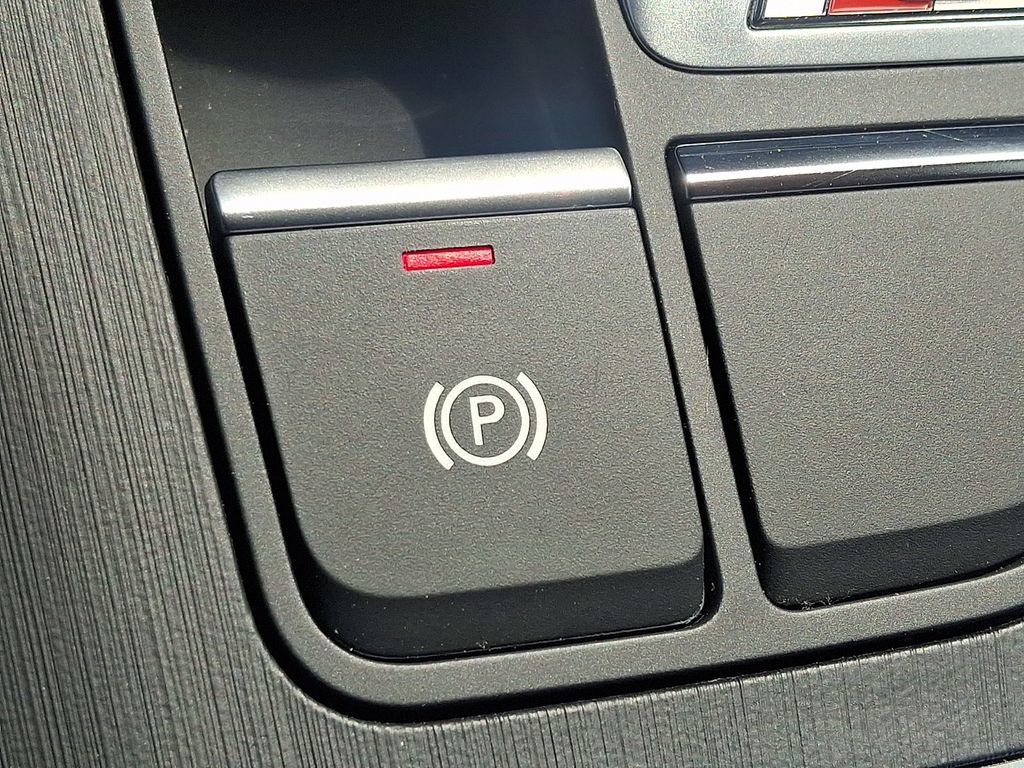 Used 2019 Audi SQ5 Premium Plus w/ Premium Plus Package AWD/4WD image 25