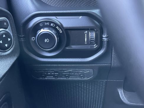 New 2026 Jeep Wrangler Unlimited Rubicon image 40