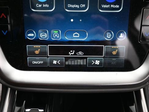 Used 2025 Subaru Outback Onyx Edition image 18