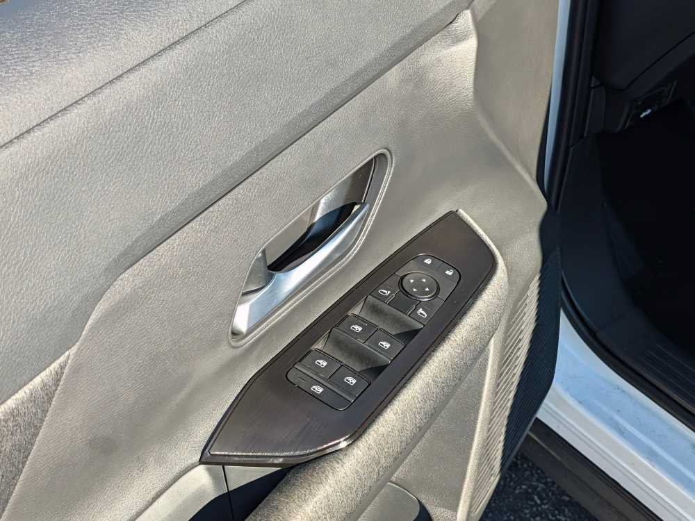 Used 2026 Nissan Kicks SV w/ Cold Weather Package AWD/4WD image 14