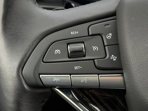 Certified 2022 Cadillac XT6 Premium Luxury w/ LPO, ONYX Package FWD image 9