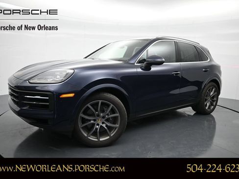 Certified 2024 Porsche Cayenne AWD/4WD image 1
