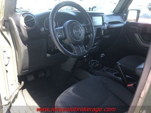 Used 2016 Jeep Wrangler Unlimited Sport w/ Connectivity Group image 14