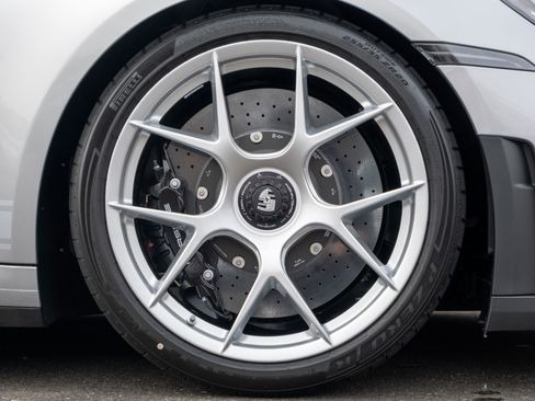 New 2026 Porsche 911 GT3 image 15