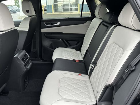 New 2026 Volkswagen Atlas Cross Sport SEL Premium R-Line image 13