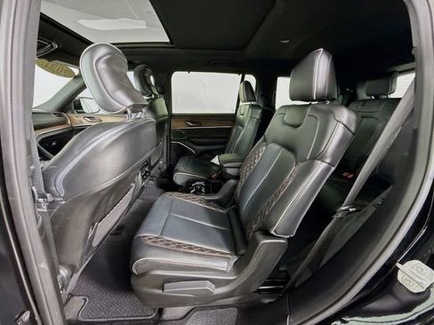 Used 2021 Jeep Grand Cherokee L Summit w/ Luxury Tech Group V image 26