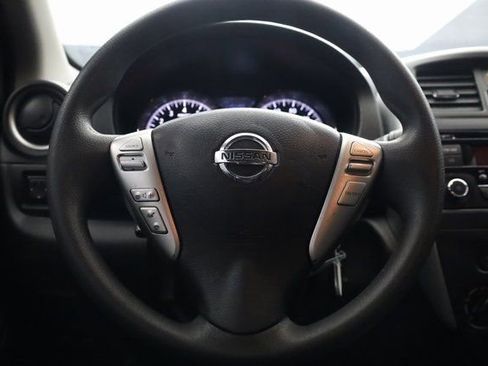 Used 2018 Nissan Versa SV image 11