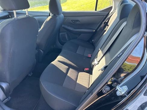 Used 2024 Nissan Sentra SV FWD image 6