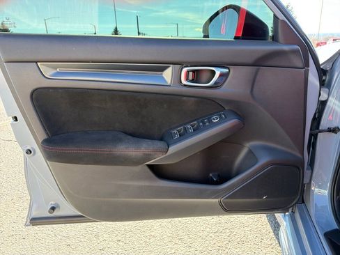 Used 2023 Honda Civic Type R image 18