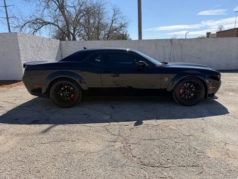 Used 2021 Dodge Challenger SRT Hellcat Redeye image 8