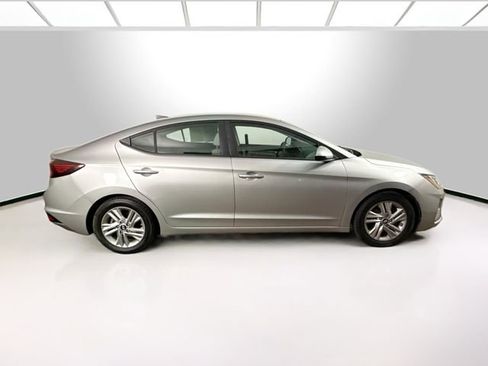Used 2020 Hyundai Elantra SEL image 12