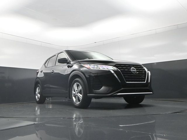 Used 2025 Nissan Kicks Play S FWD image 33
