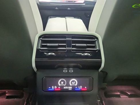 Used 2026 BMW 540i xDrive AWD/4WD image 39