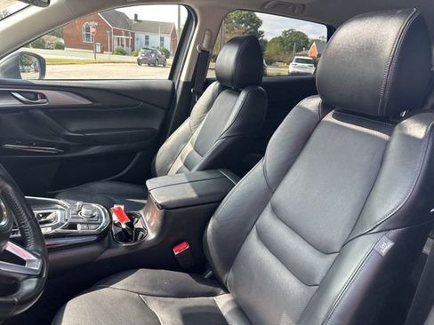 Used 2023 MAZDA CX-9 Touring image 14