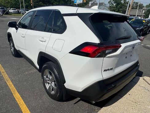 Used 2025 Toyota RAV4 XLE w/ Convenience Package AWD/4WD image 4