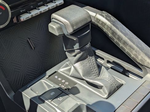 Used 2024 Toyota Tacoma SR RWD image 9