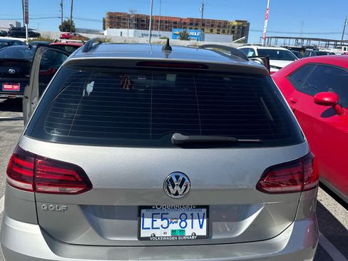 Used 2019 Volkswagen Golf S FWD image 3