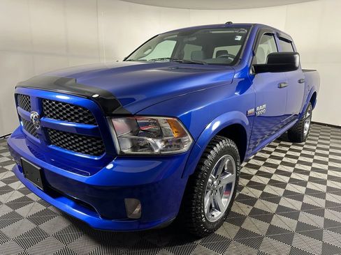 Used 2017 RAM 1500 Express AWD/4WD image 1