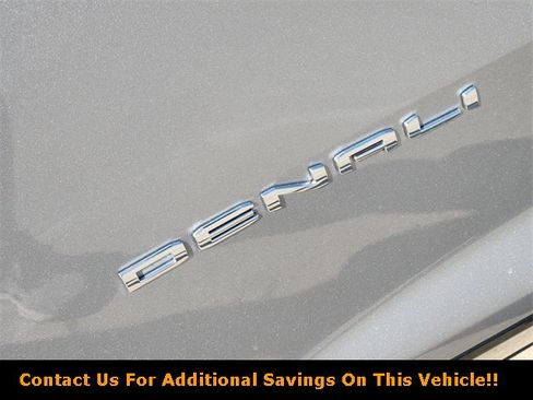 New 2026 GMC Acadia Denali w/ Super Cruise Package image 8