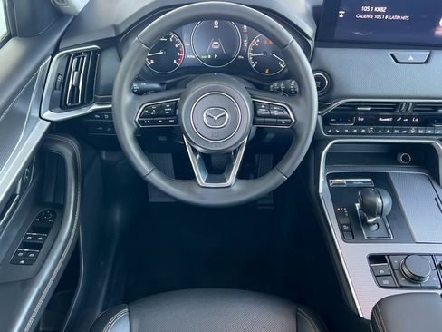 Used 2026 MAZDA CX-70 3.3 Turbo w/ Preferred Package AWD/4WD image 14