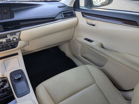 Used 2013 Lexus ES 350 w/ Premium Pkg image 16