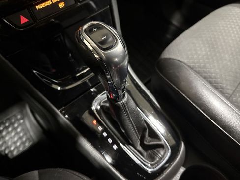 Used 2019 Buick Encore Preferred image 17