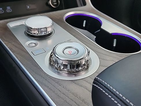 Used 2025 Genesis GV80 3.5T Prestige image 20