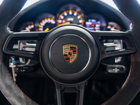 Used 2018 Porsche 911 GT3 RWD image 36